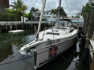 Photo #5 - Dufour 37 - 3 cab. (Island Girl) in Marsh Harbour - 61798