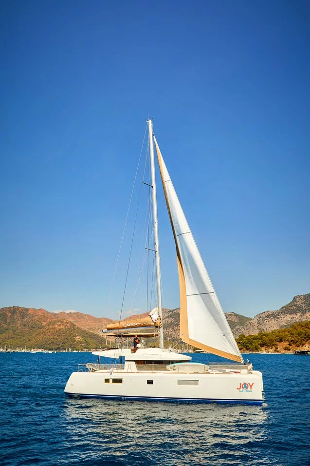 Lagoon 52 F - 4 + 2 cab. (CT1)  - 2