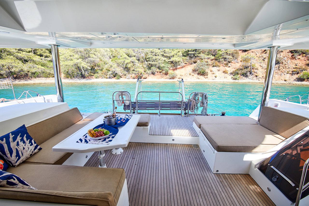Photo #7 - Lagoon 52 F - 4 + 2 cab. (CT1) in Fethiye - 62028