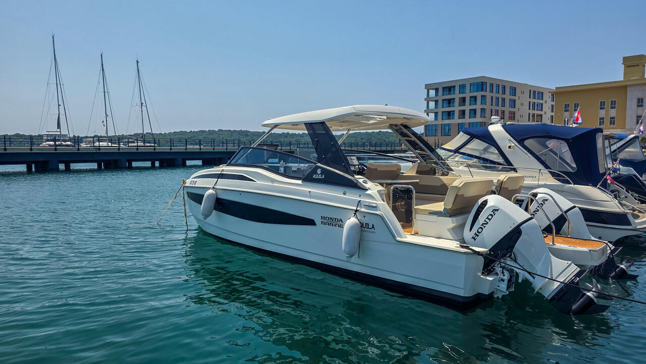 Photo #3 - AQUILA 32 SPORT (BATCAT) en Ajaccio - 63229