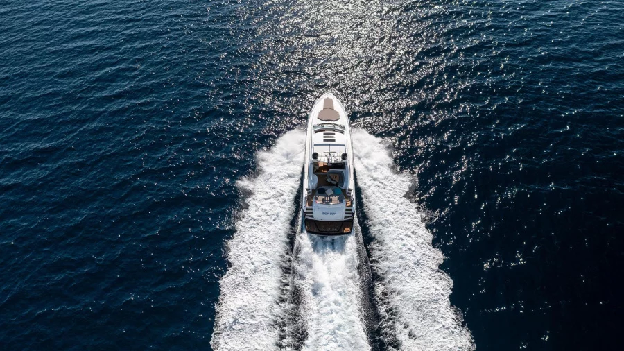 Sunseeker Predator 72 (Boy Toy)  - 4