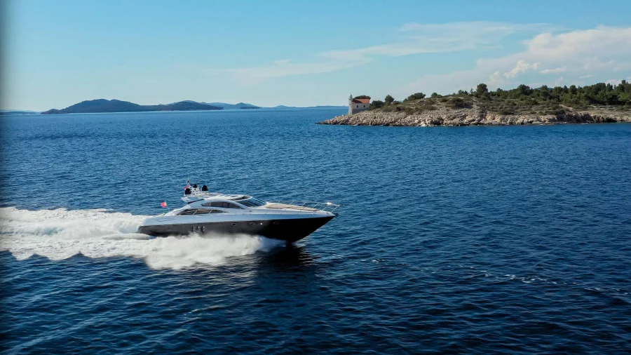 Sunseeker Predator 72 (Boy Toy)  - 20