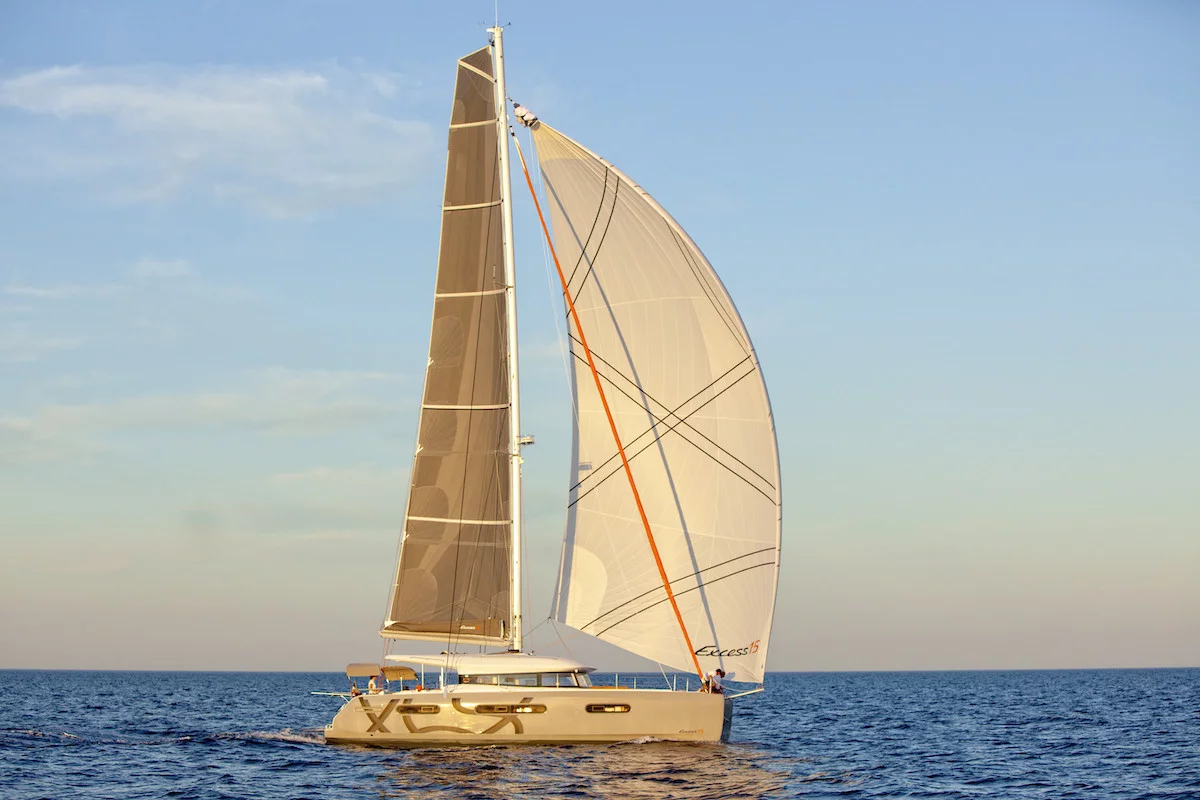 Excess 15 - 6 + 2 cab. (Faros)  - 3