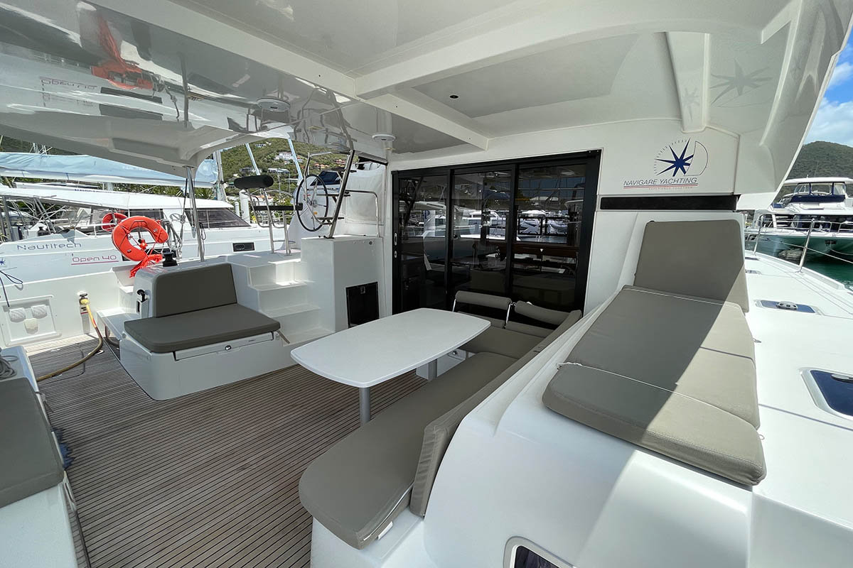 Photo #6 - Lagoon 42 - 3 + 1 cab. (Moana) en Nanny Cay - 44075