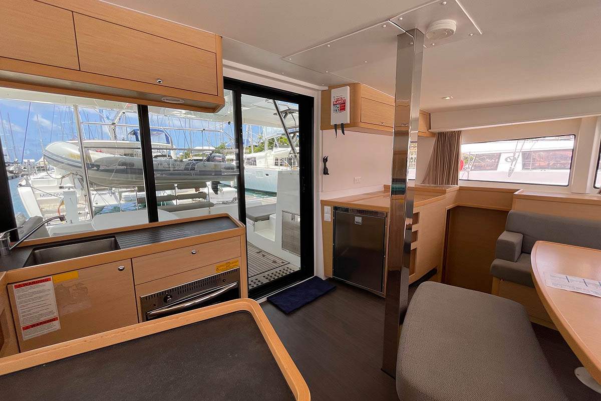 Photo #16 - Lagoon 42 - 3 + 1 cab. (Moana) en Nanny Cay - 44075