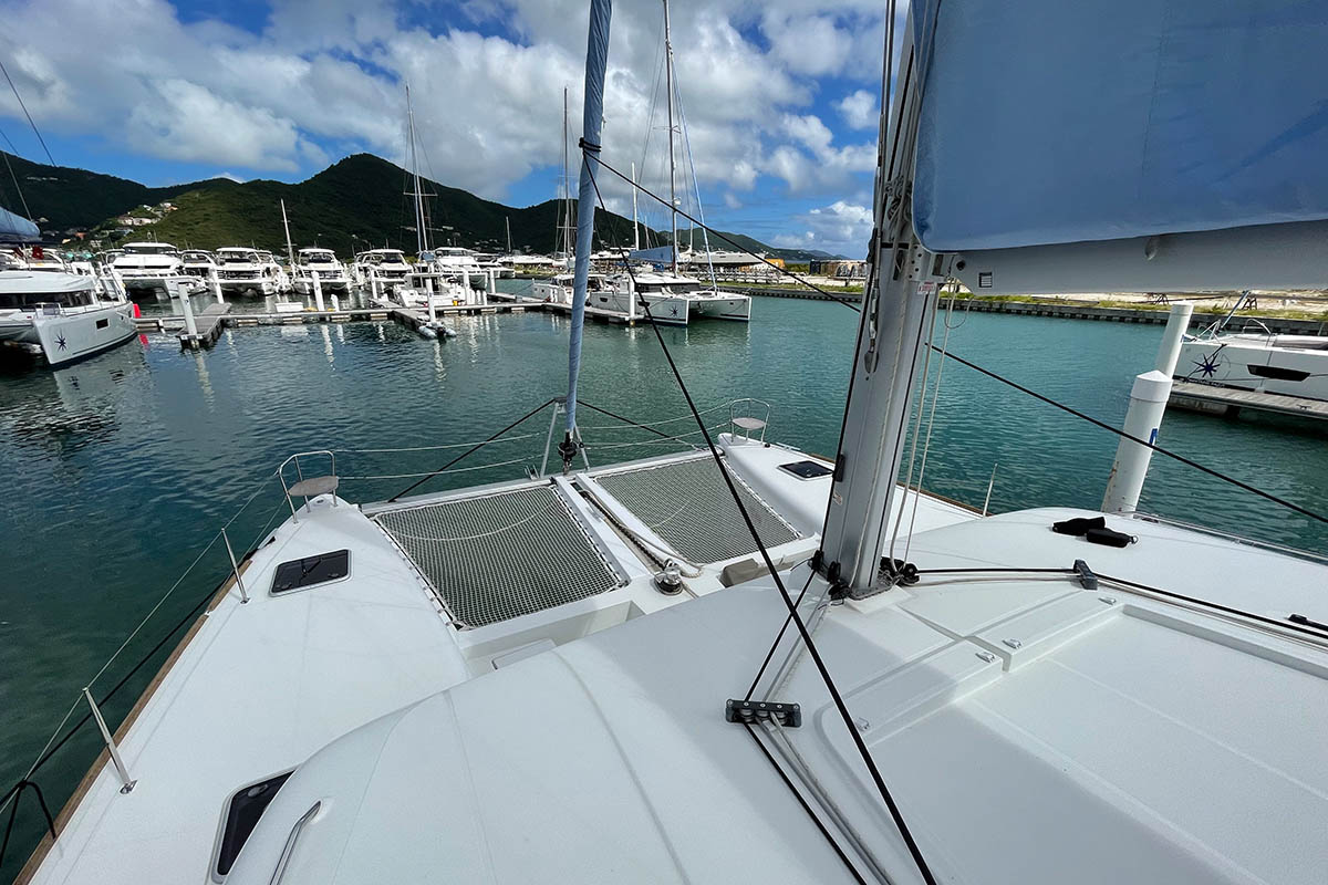 Photo #8 - Lagoon 450 F - 4 + 2 cab. (Summer) en Nanny Cay - 44079