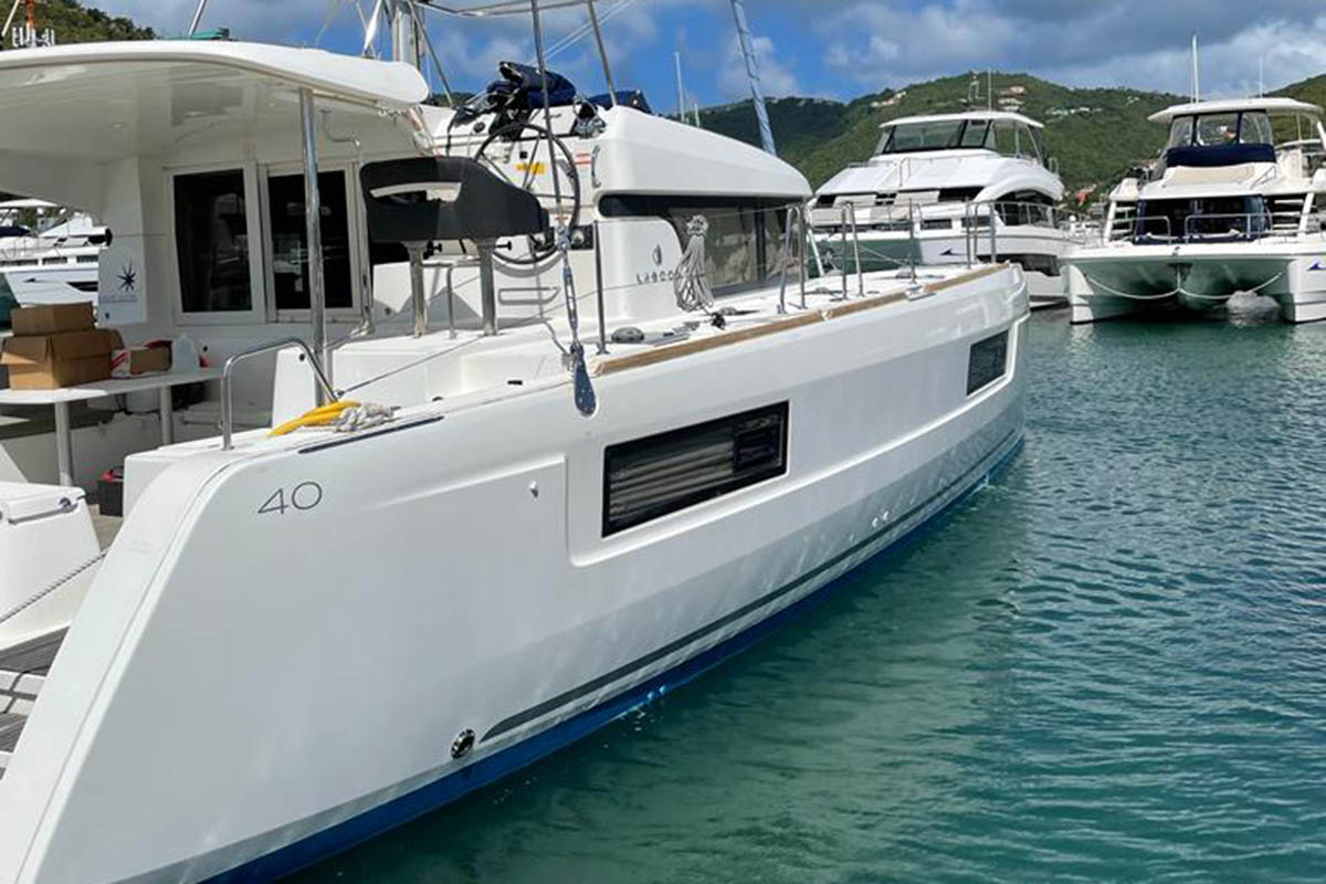 Photo #5 - Lagoon 40 - 4 + 2 cab (Queen Marry II) in Nanny Cay - 44080