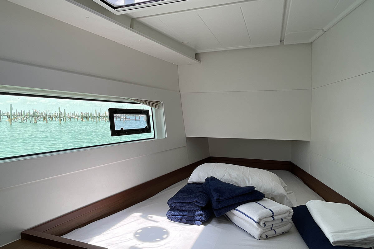 Photo #25 - Lagoon 40 - 4 + 2 cab (Queen Marry II) in Nanny Cay - 44080