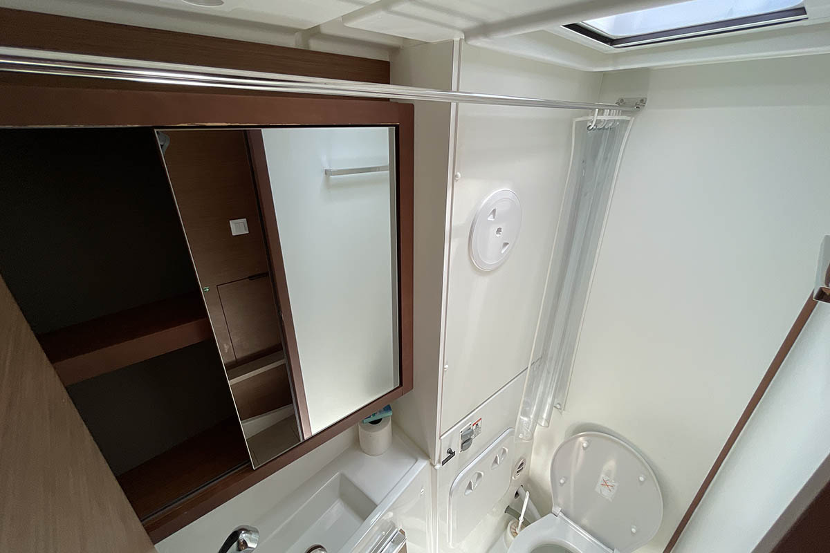 Photo #38 - Lagoon 40 - 4 + 2 cab (Queen Marry II) in Nanny Cay - 44080
