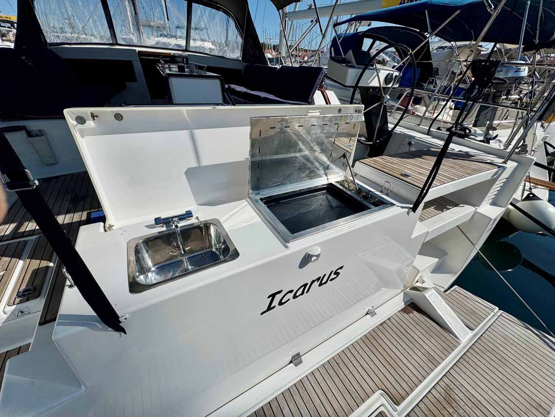 Photo #3 - Dufour 470 - 4 cab. (Icarus) in Marina dell'Isola - 62121