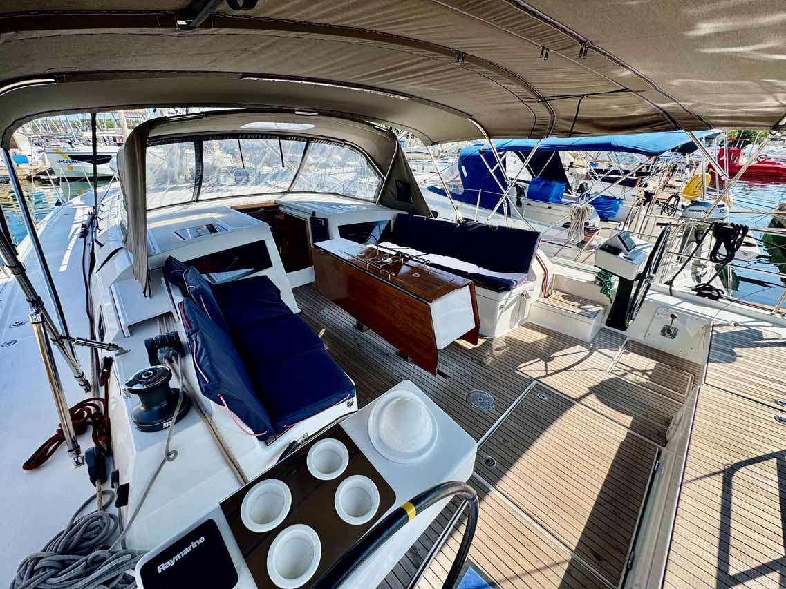 Photo #5 - Dufour 470 - 4 cab. (Icarus) in Marina dell'Isola - 62121