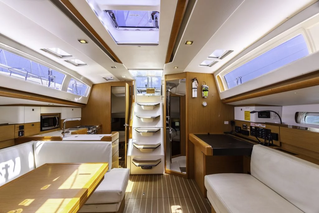 Sun Odyssey 44 DS (Sea Wolf)  - 11