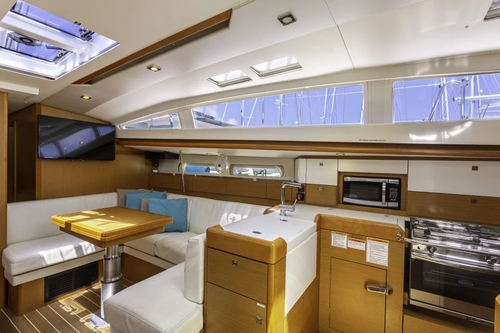 Sun Odyssey 44 DS (Sea Wolf)  - 16