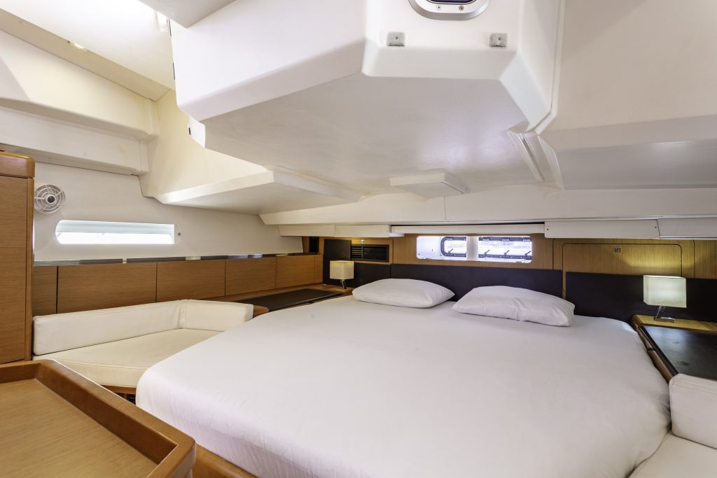 Photo #20 - Sun Odyssey 44 DS (Sea Wolf) en Laguna Azul - 63163