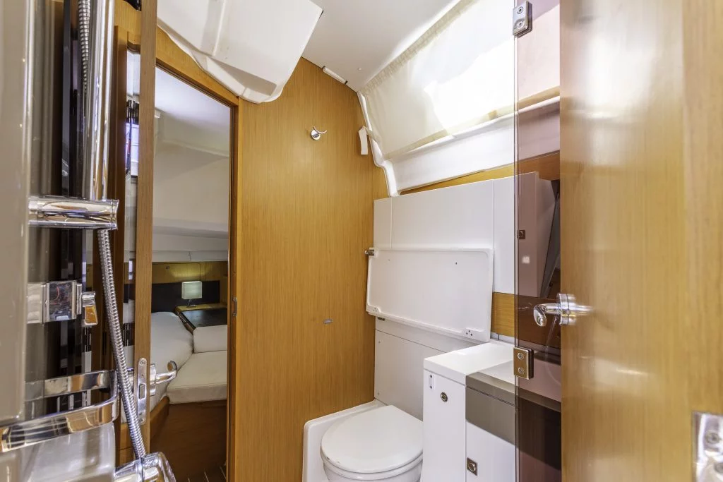 Sun Odyssey 44 DS (Sea Wolf)  - 23