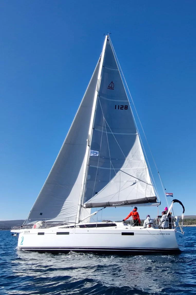 Dehler 38 SQ (Ship Happens)  - 4