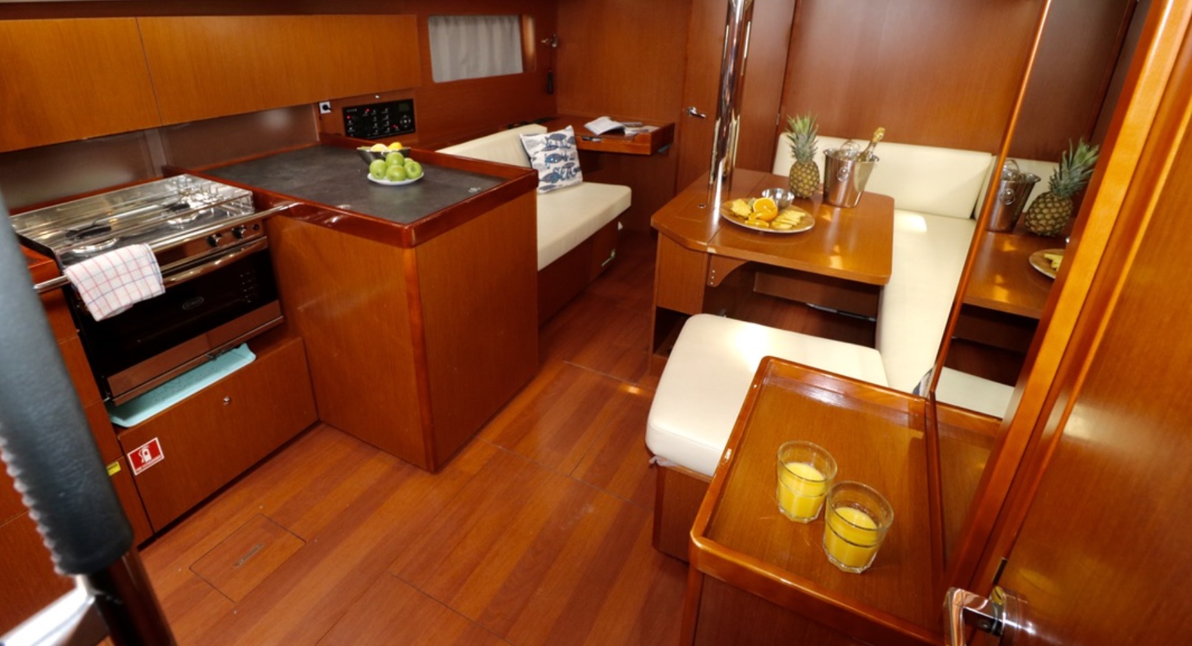 Photo #9 - Oceanis 41.1 (Mala Nevina) in Preveza - 62130