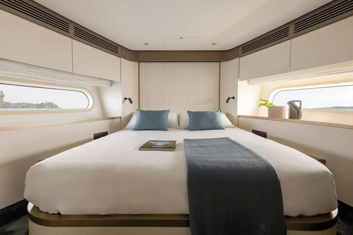 Azimut Magellano 60 (Amparito XIII)  - 13