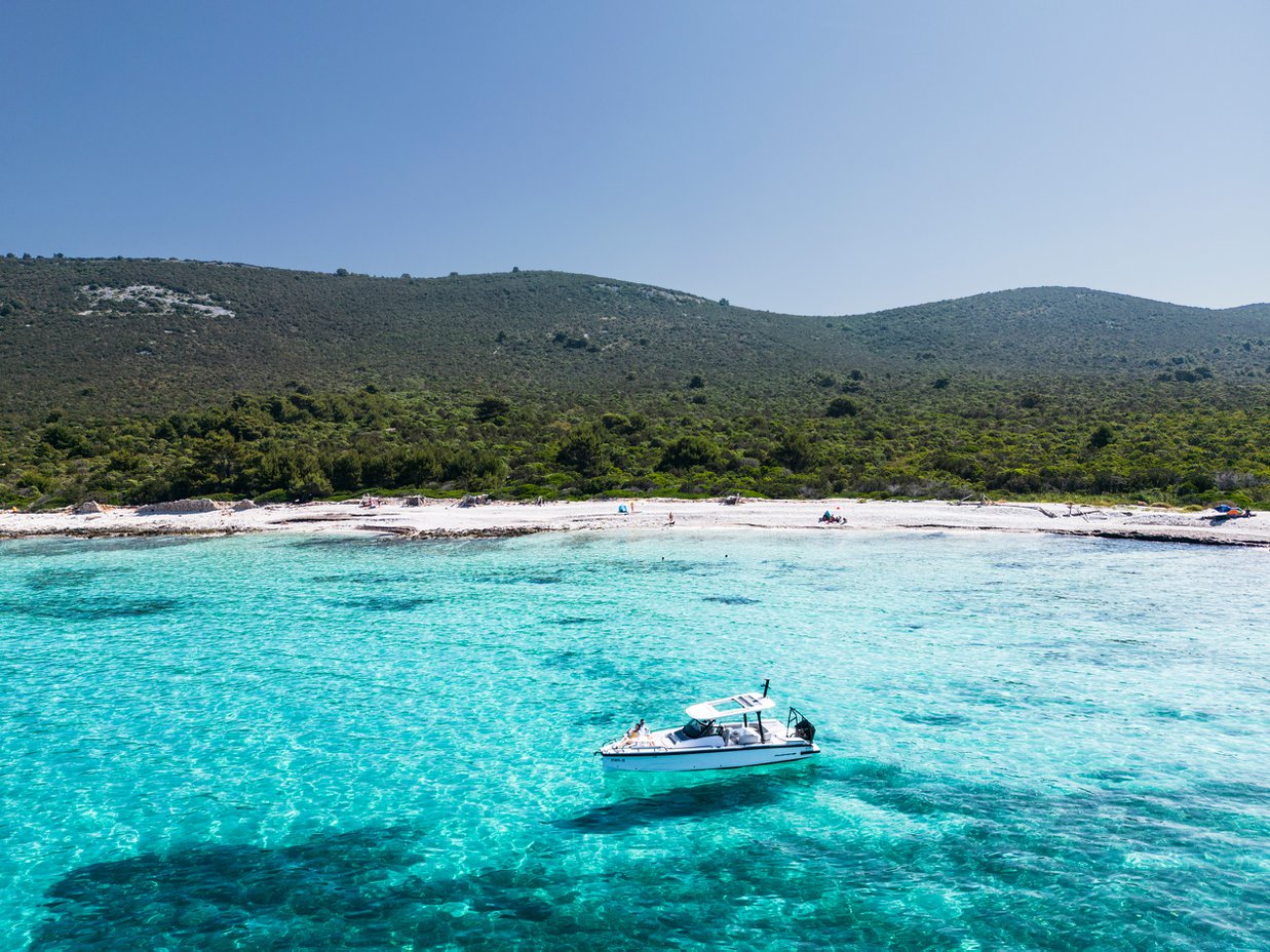 Photo #12 - Axopar 29 Sun Top (Axopar 29) in Zadar - 63246