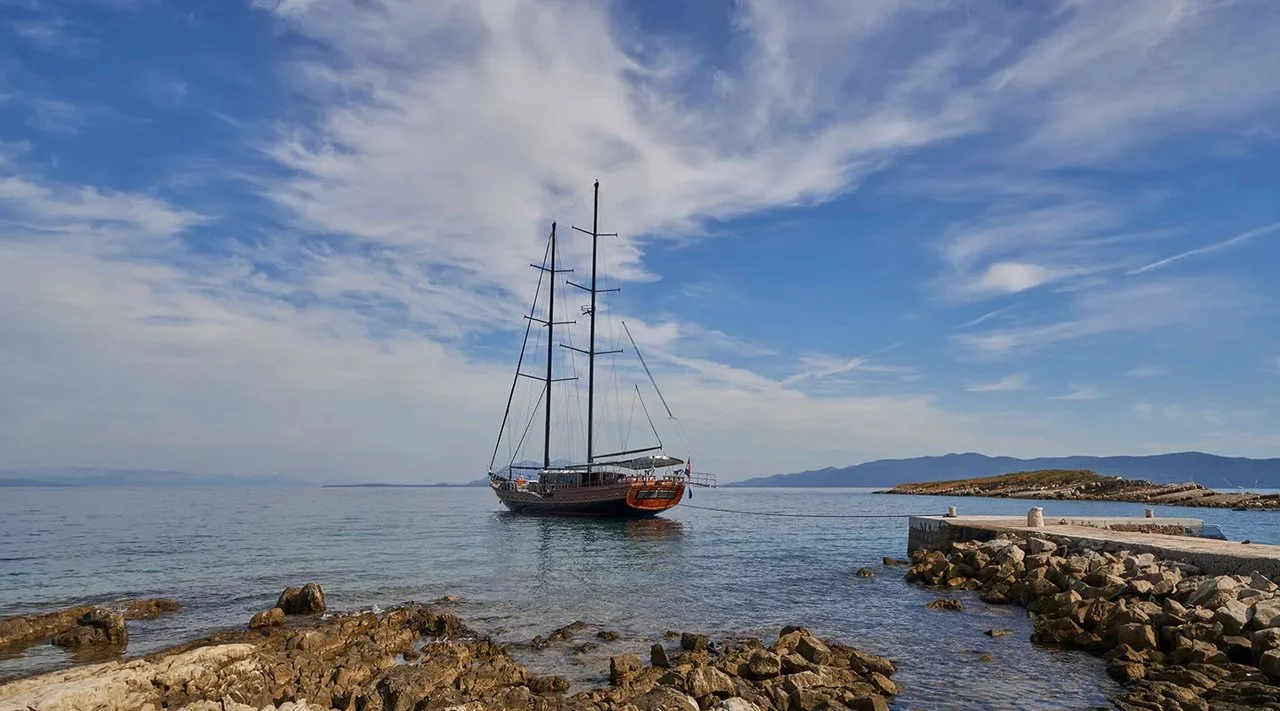 Stella Maris (Stella Maris)  - 10