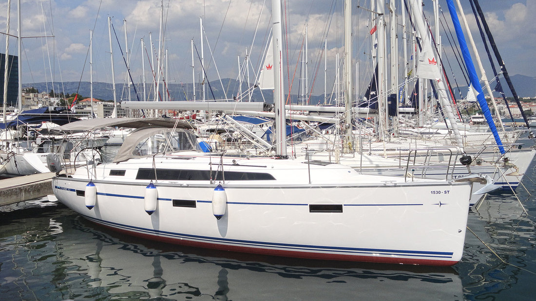 Photo #13 - Bavaria Cruiser 37 - 3 cab. (Lirica) in Split - 44141