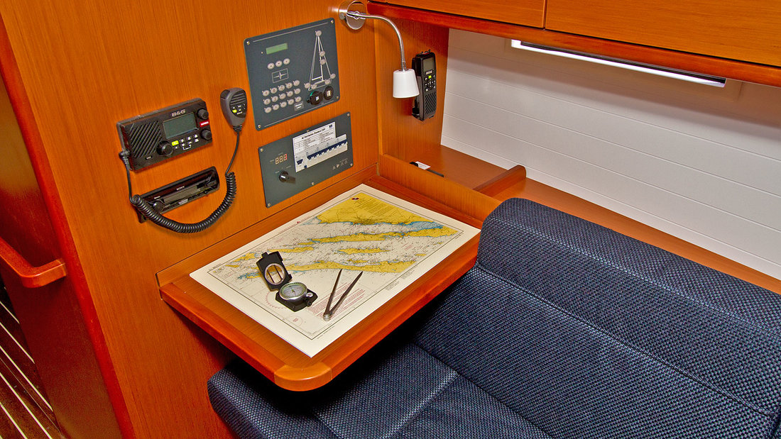 Photo #15 - Bavaria Cruiser 37 - 3 cab. (Lirica) in Split - 44141