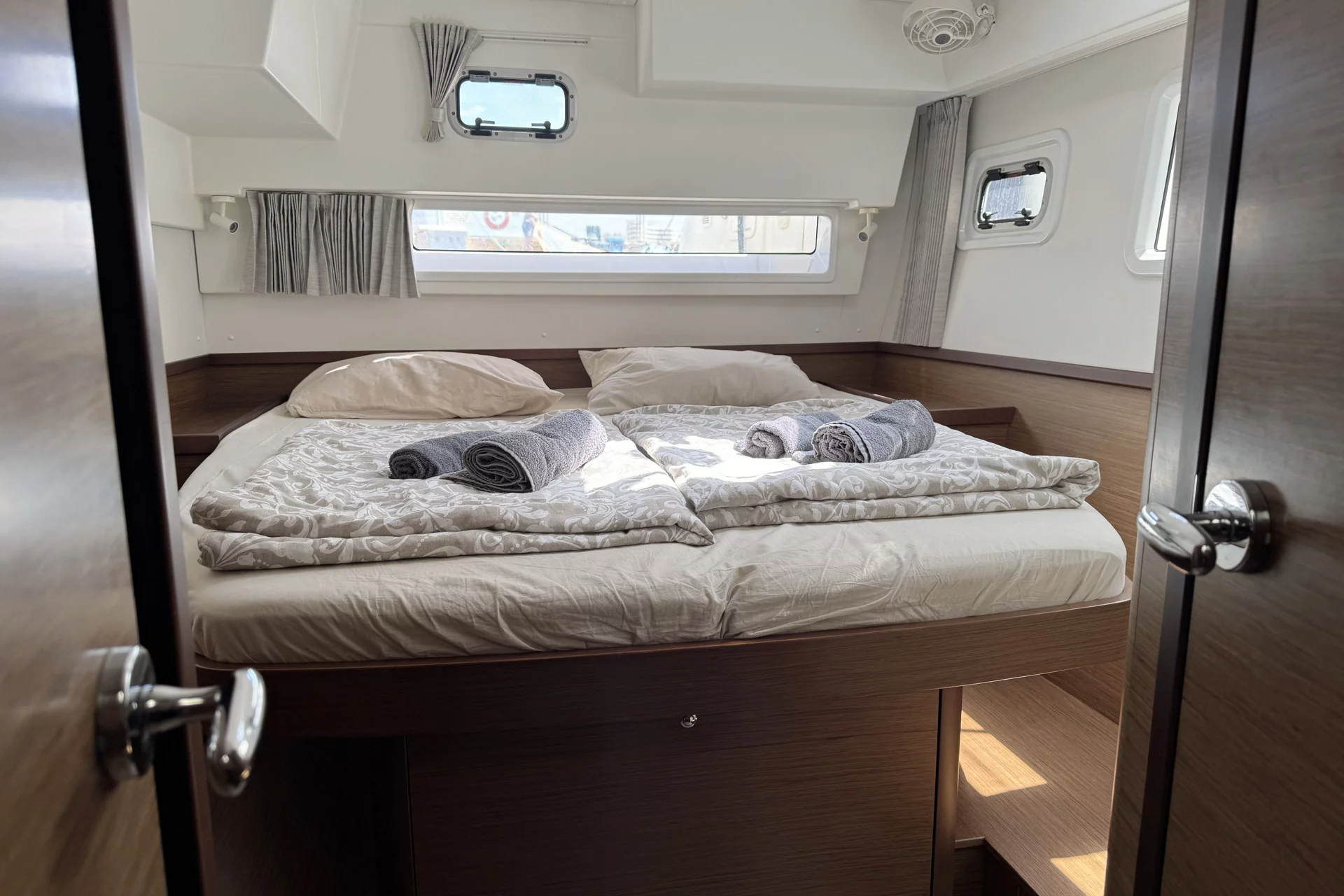 Lagoon 42 - 4 cab. (Moonlight)  - 21