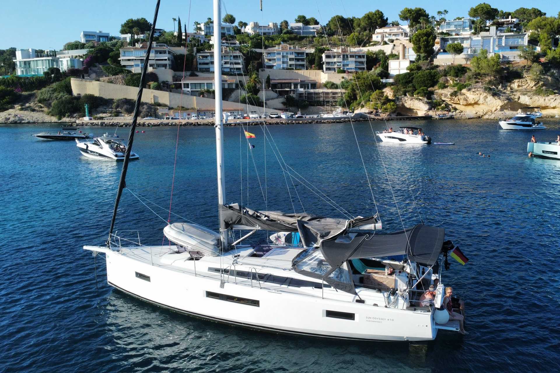 Photo #3 - Sun Odyssey 410 - 3 cab. (Naoussa) in Palma - 63601