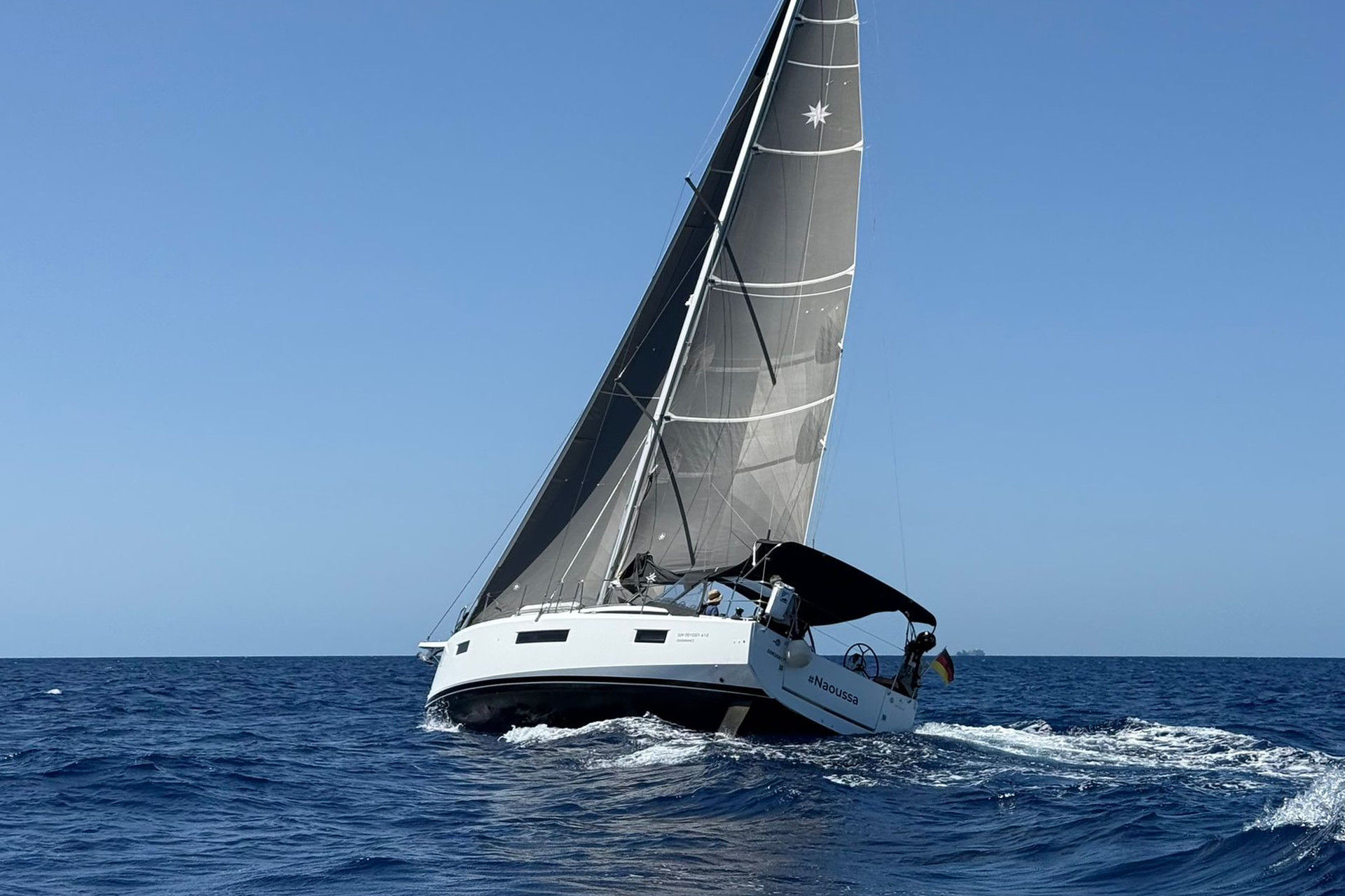 Photo #7 - Sun Odyssey 410 - 3 cab. (Naoussa) in Palma - 63601