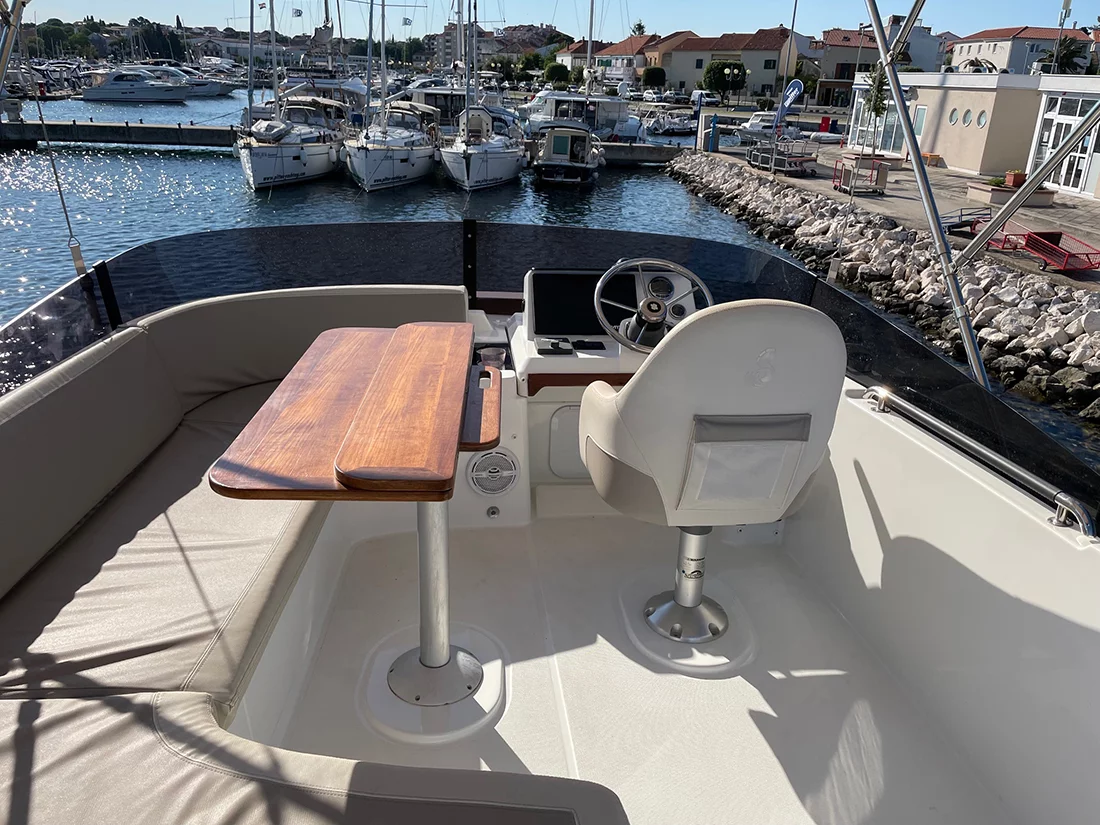 Swift Trawler 35 (Max)  - 5