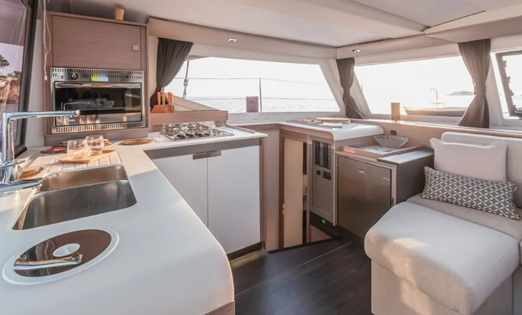 Photo #4 - Fountaine Pajot Isla 40 - 4 + 1 cab. (Kebitree) in Paleros - 63622
