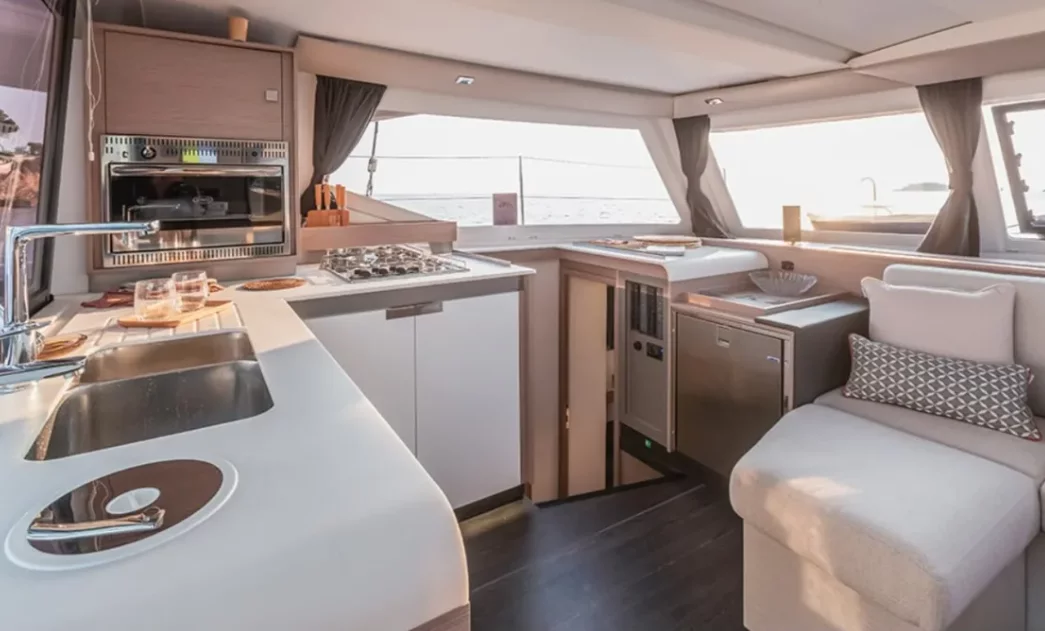 Fountaine Pajot Isla 40 - 4 + 1 cab. (Kebitree)  - 3