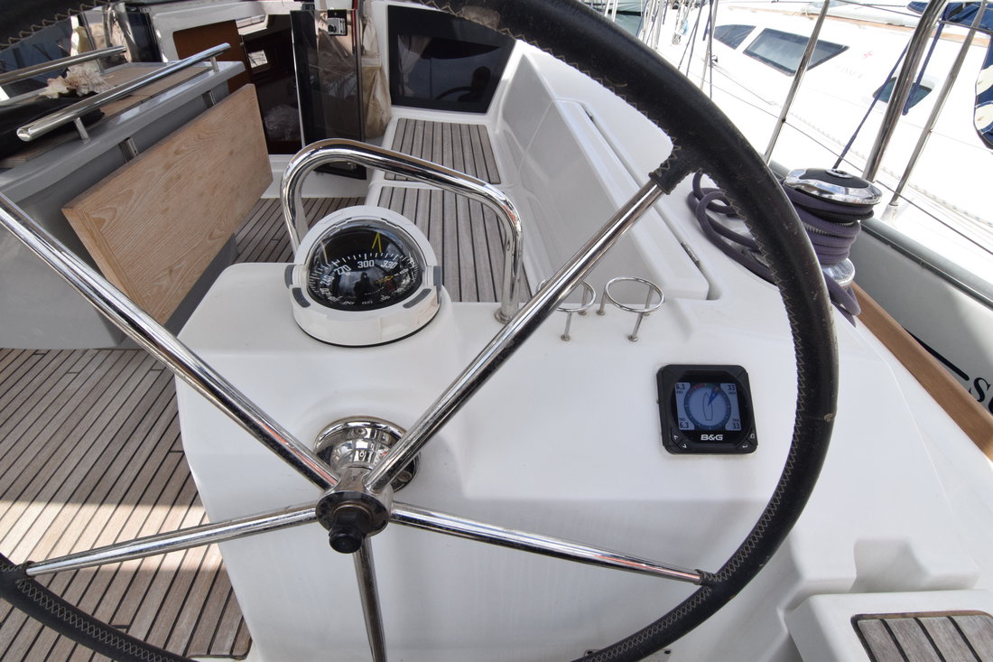 Photo #5 - Oceanis 41 (Bolero) in Athens - 44168
