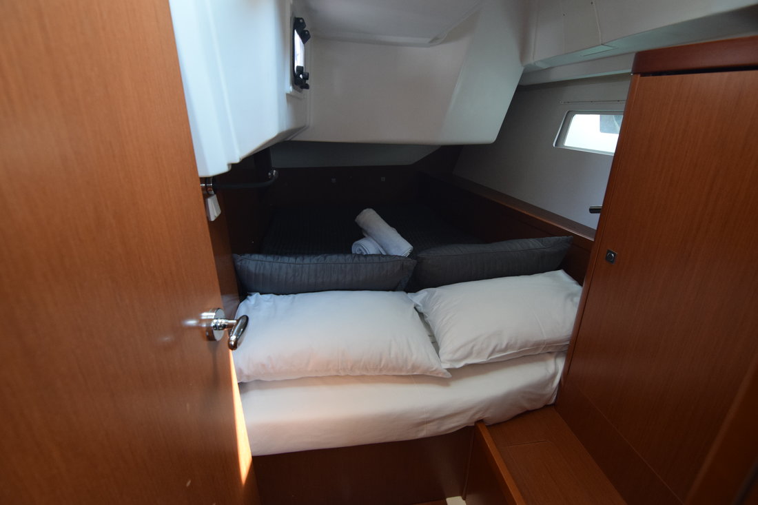 Photo #11 - Oceanis 41 (Bolero) in Athens - 44168