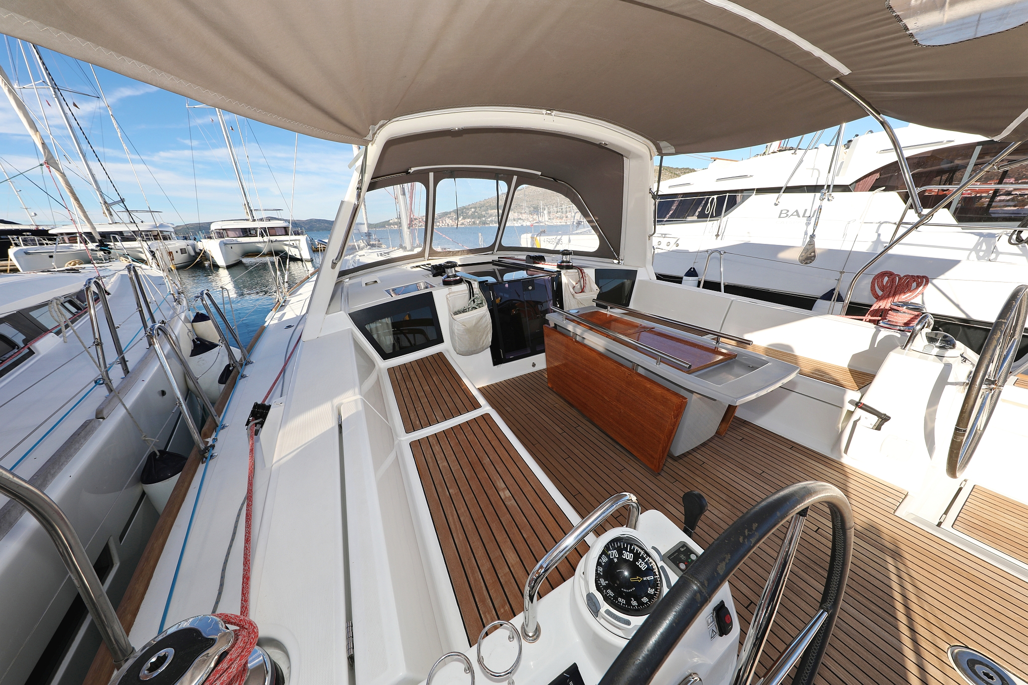 Photo #4 - Oceanis 45 - 4 cab. (Barbarella II) in Trogir - 44176