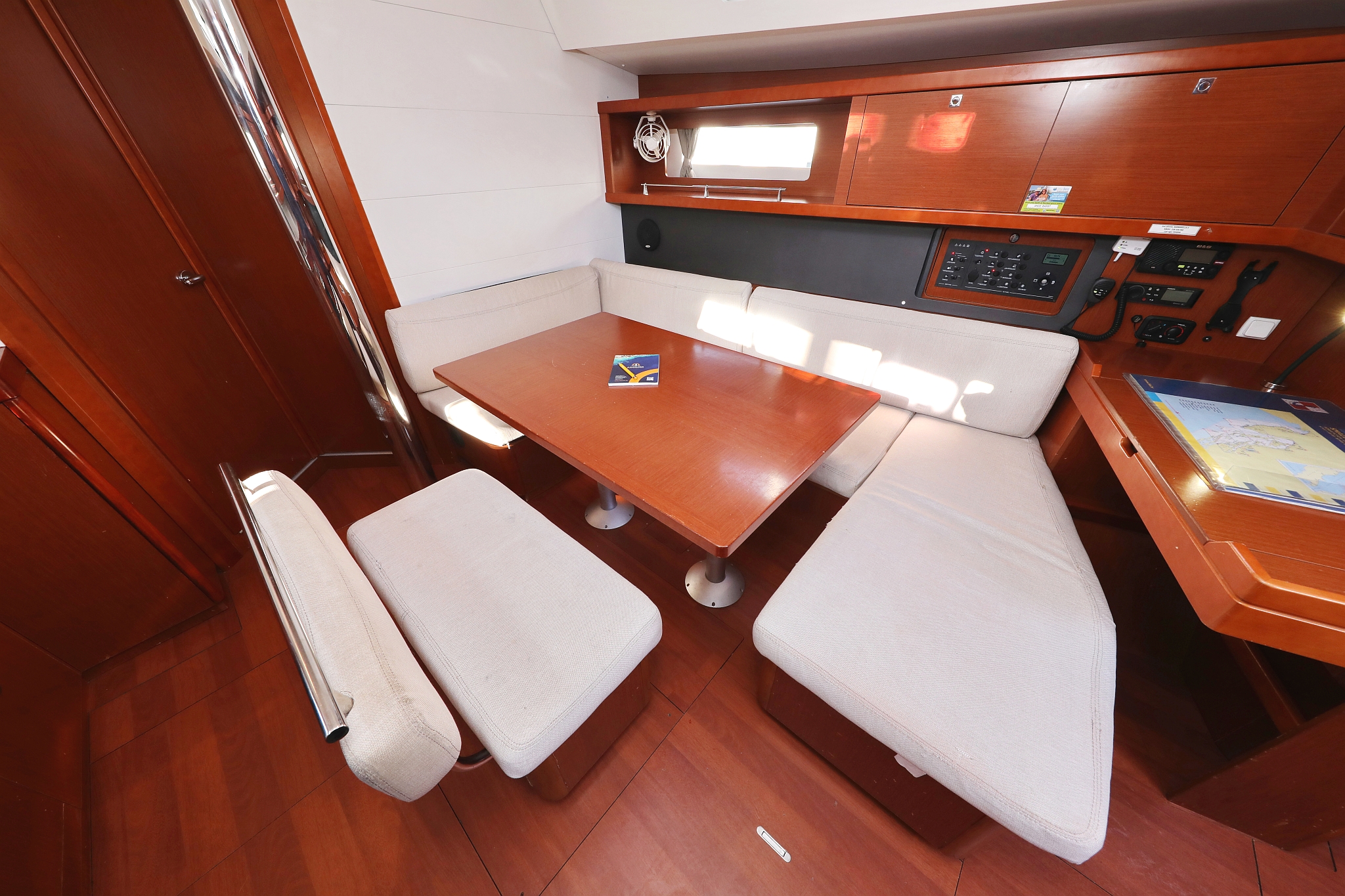 Photo #14 - Oceanis 45 - 4 cab. (Barbarella II) in Trogir - 44176