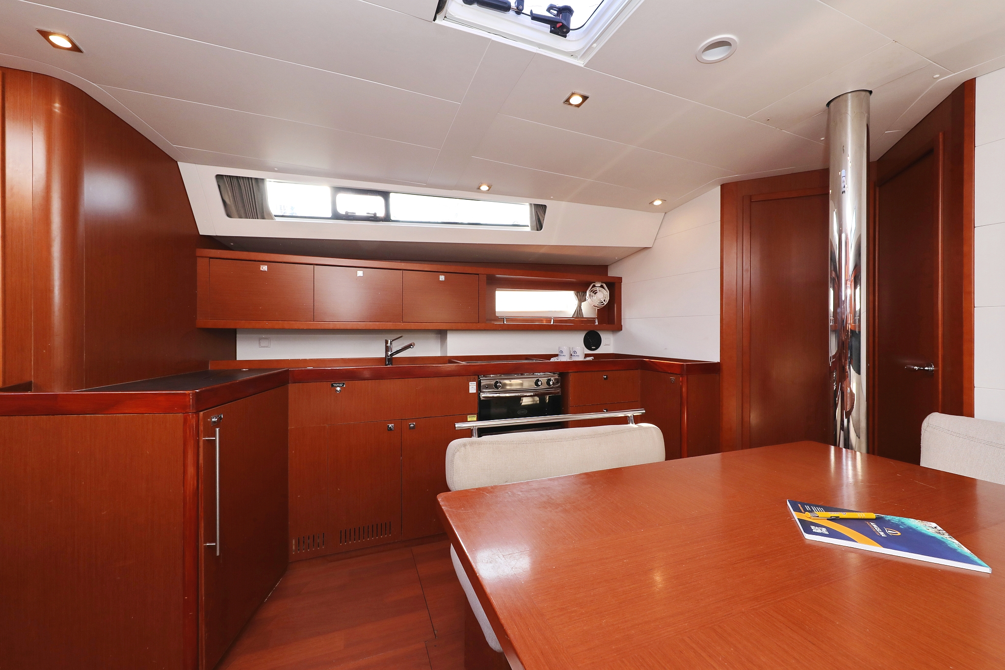 Photo #18 - Oceanis 45 - 4 cab. (Barbarella II) in Trogir - 44176