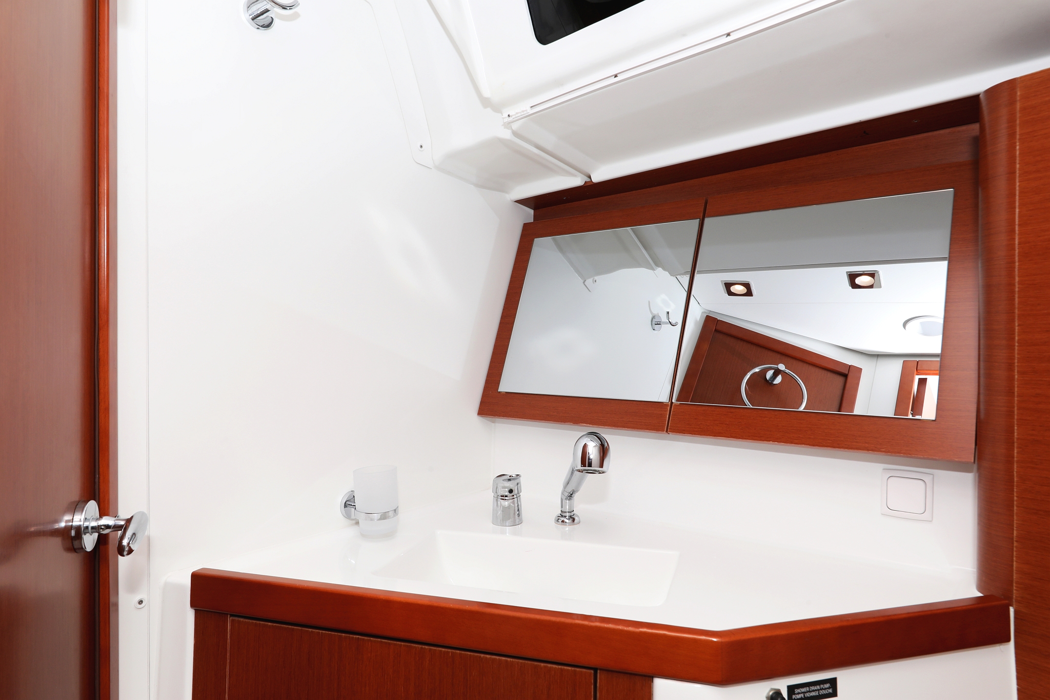 Photo #36 - Oceanis 45 - 4 cab. (Barbarella II) in Trogir - 44176