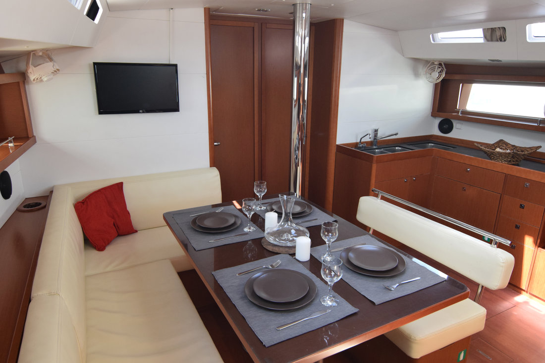 Photo #7 - Oceanis 48 - 5 cab. (Butterfly) en Corfú - 44187