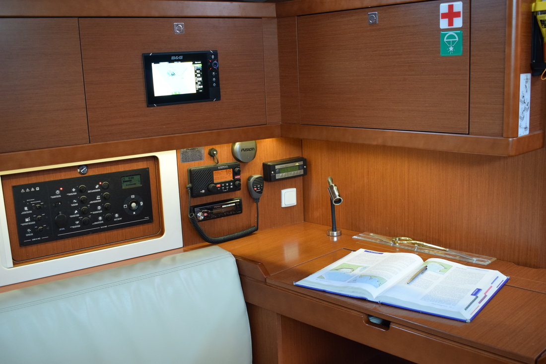 Photo #9 - Oceanis 45 - 4 cab. (Semiramis) in Corfù - 44189