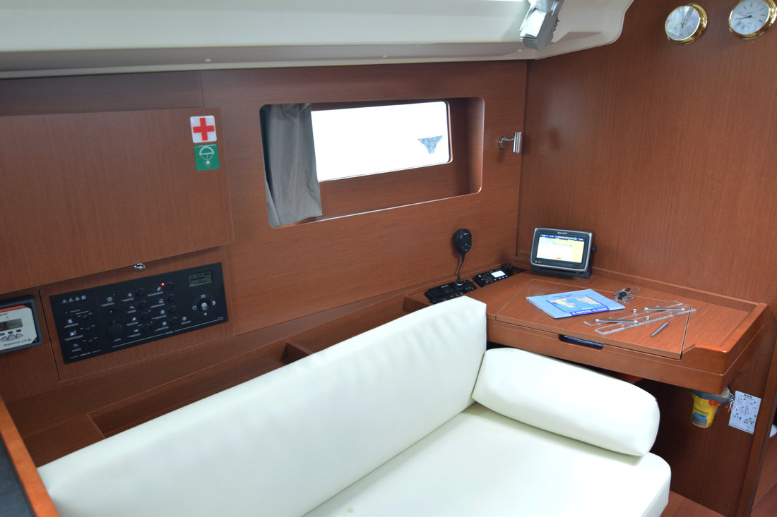 Photo #9 - Oceanis 41.1 (Norma) en Corfú - 44190