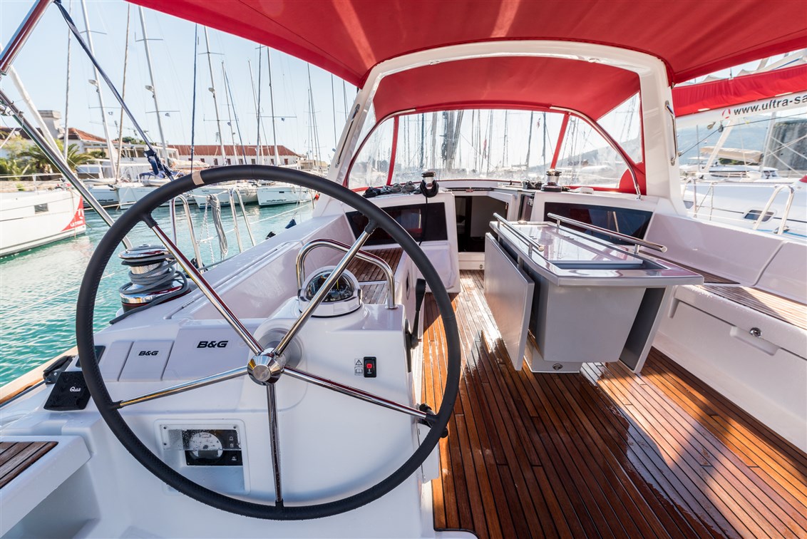 Photo #5 - Oceanis 48 - 4 cab. (Flou) en Split - 44202