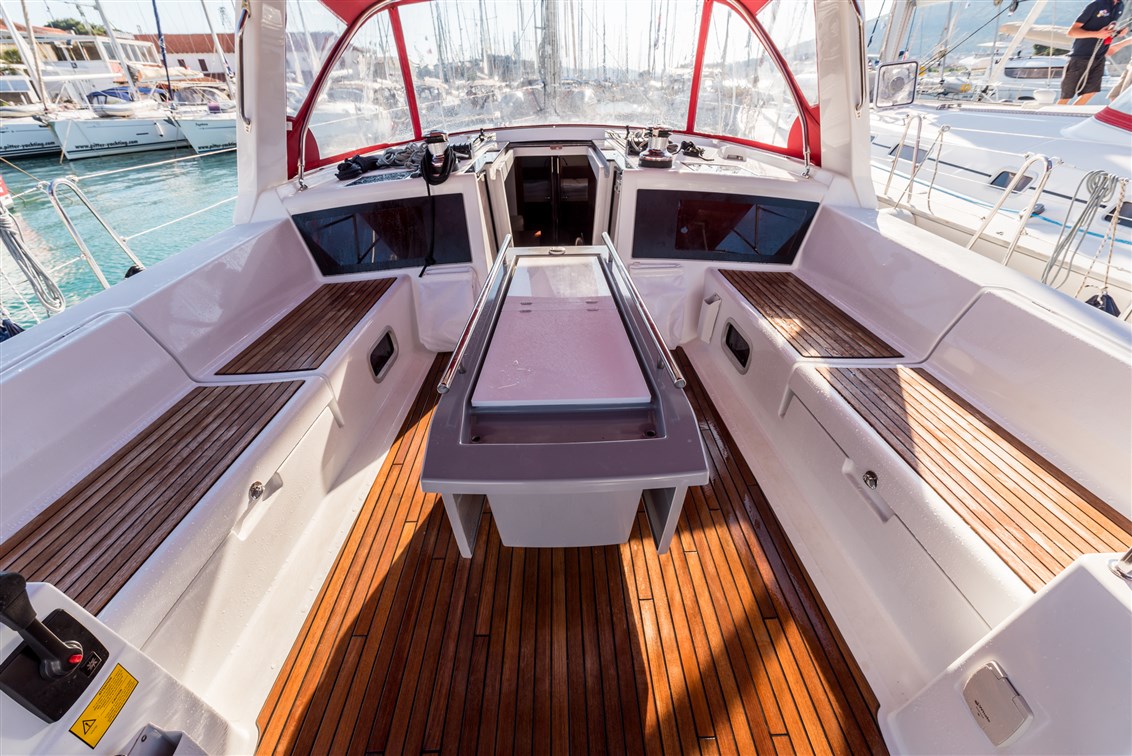 Photo #6 - Oceanis 48 - 4 cab. (Flou) en Split - 44202