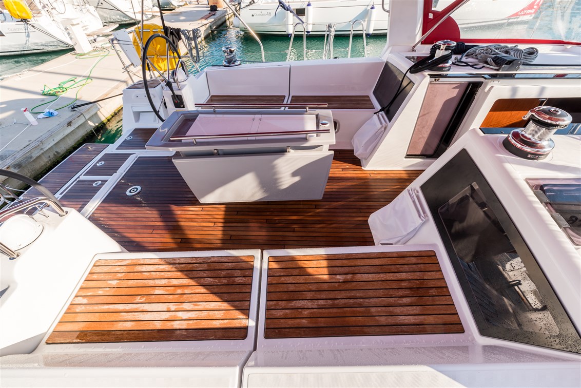 Photo #7 - Oceanis 48 - 4 cab. (Flou) en Split - 44202