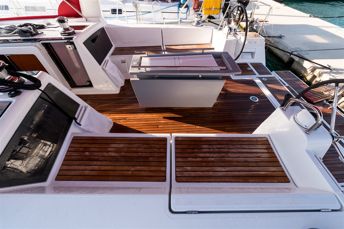 Photo #12 - Oceanis 48 - 4 cab. (Flou) en Split - 44202