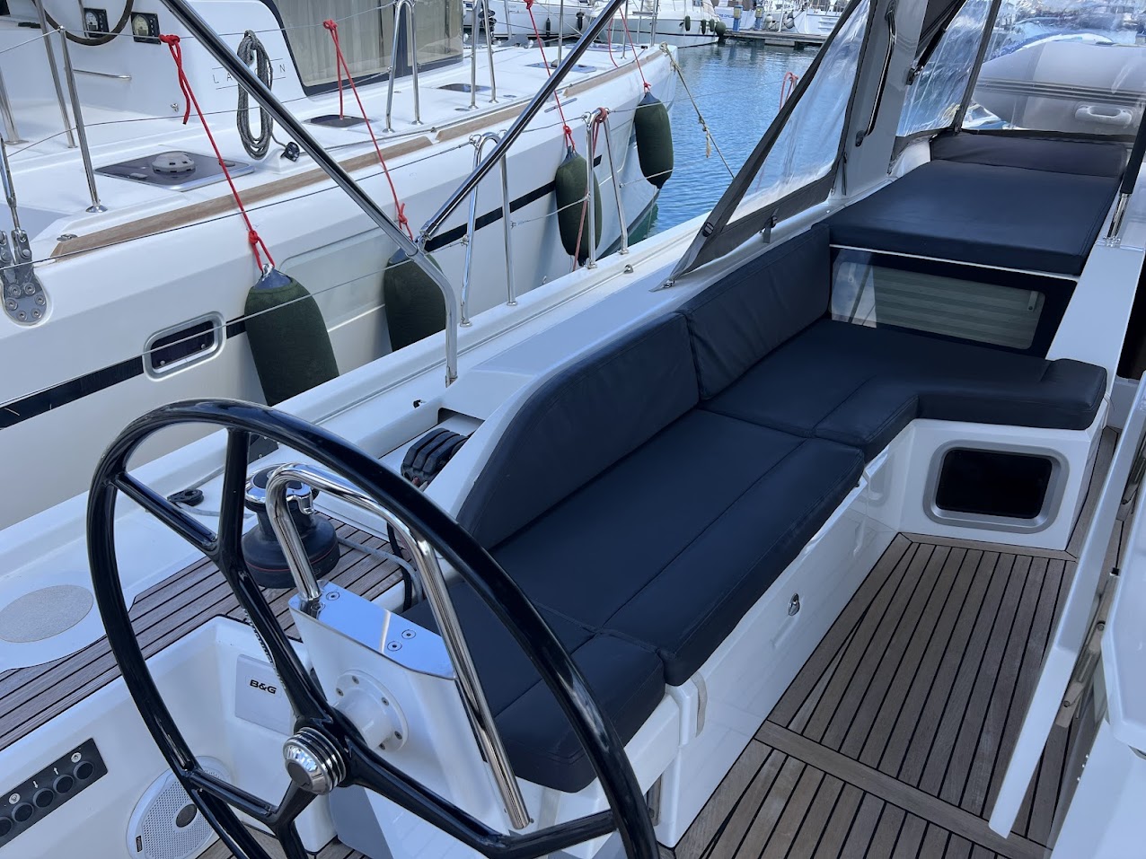 Photo #11 - Oceanis 51.1 - 5 + 1 cab. (Shine) in Corfu - 44203