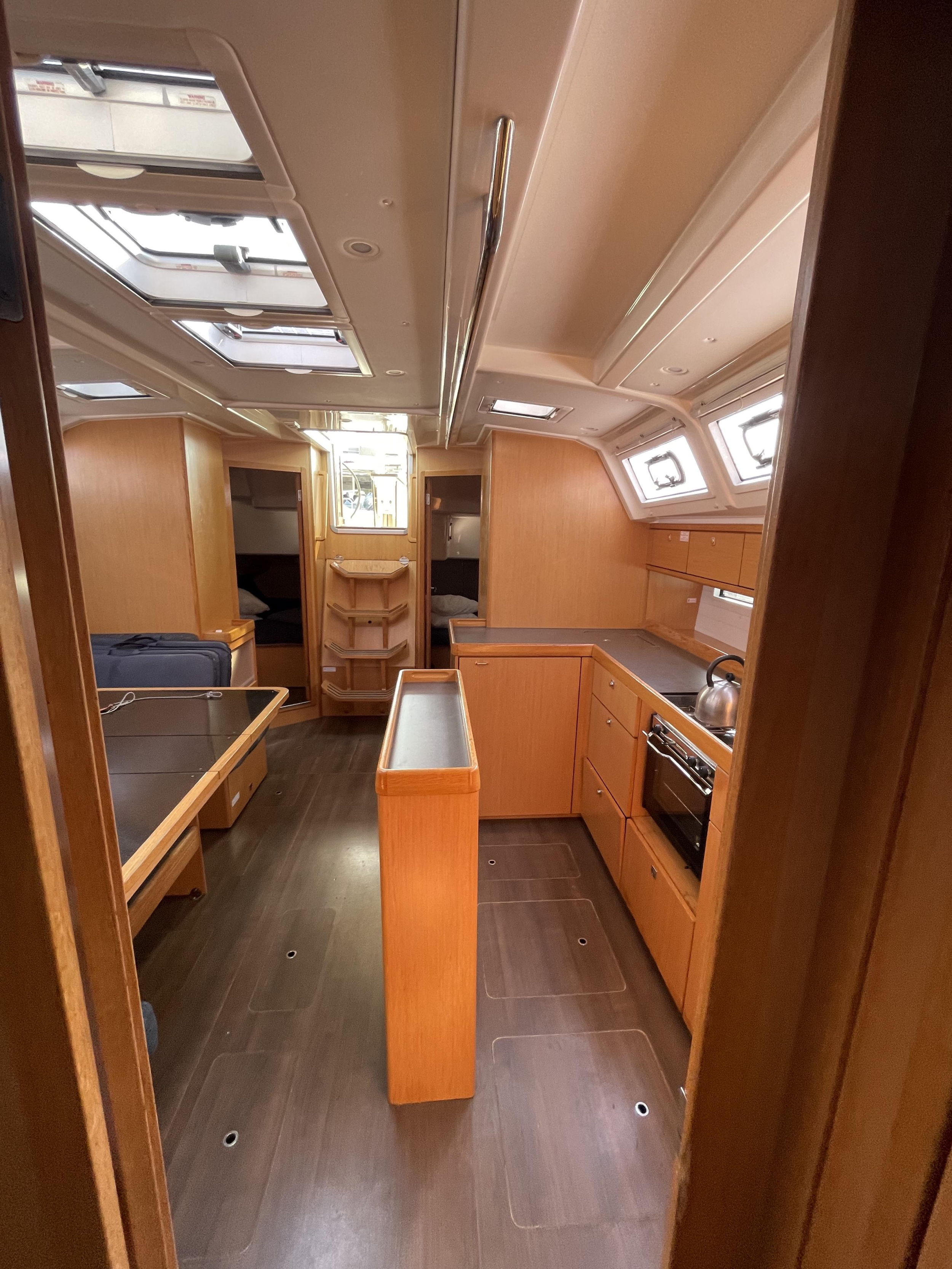 Photo #7 - Bavaria Cruiser 46 - 4 cab. (Rozerina) en Atenas - 44272