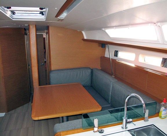 Photo #4 - Sun Odyssey 449 (Timaria III) in Nieuwpoort - 44335