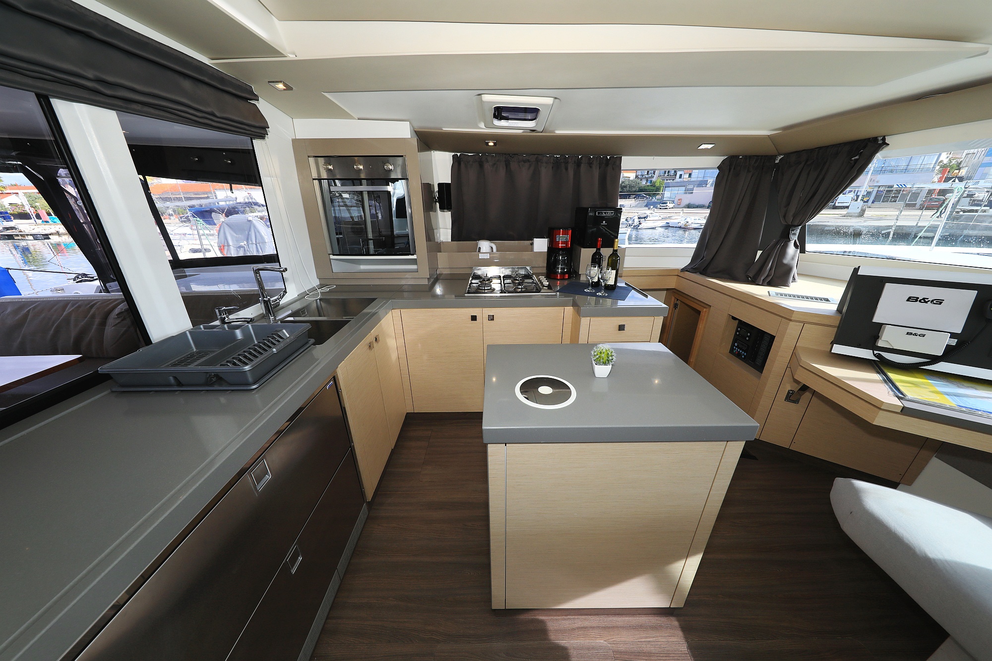 Photo #11 - Fountaine Pajot Saona 47 Quintet - 5 + 1 cab. (Aquarius) in Biograd - 44358