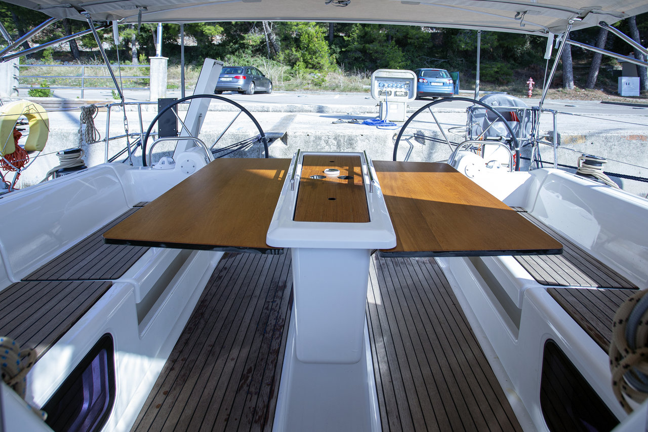 Photo #10 - Dufour 412 GL (Skyra) in Pula - 44405